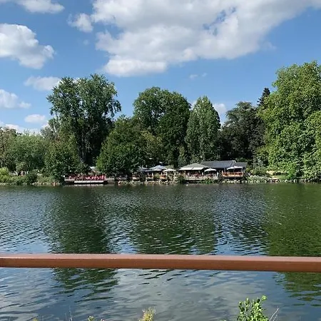 Holiday home Iron Man Offer A Located Right On The River Bellerive-sur-Allier