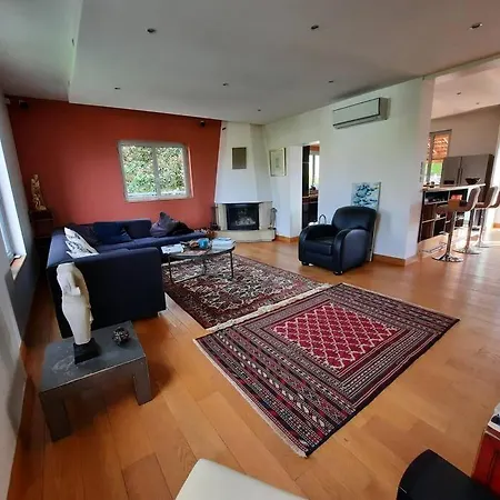 Iron Man Offer A Located Right On The River Holiday home *